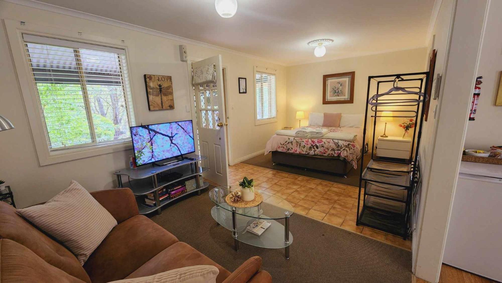 Riesling Trail & Clare Valley Cottages Екстериор снимка