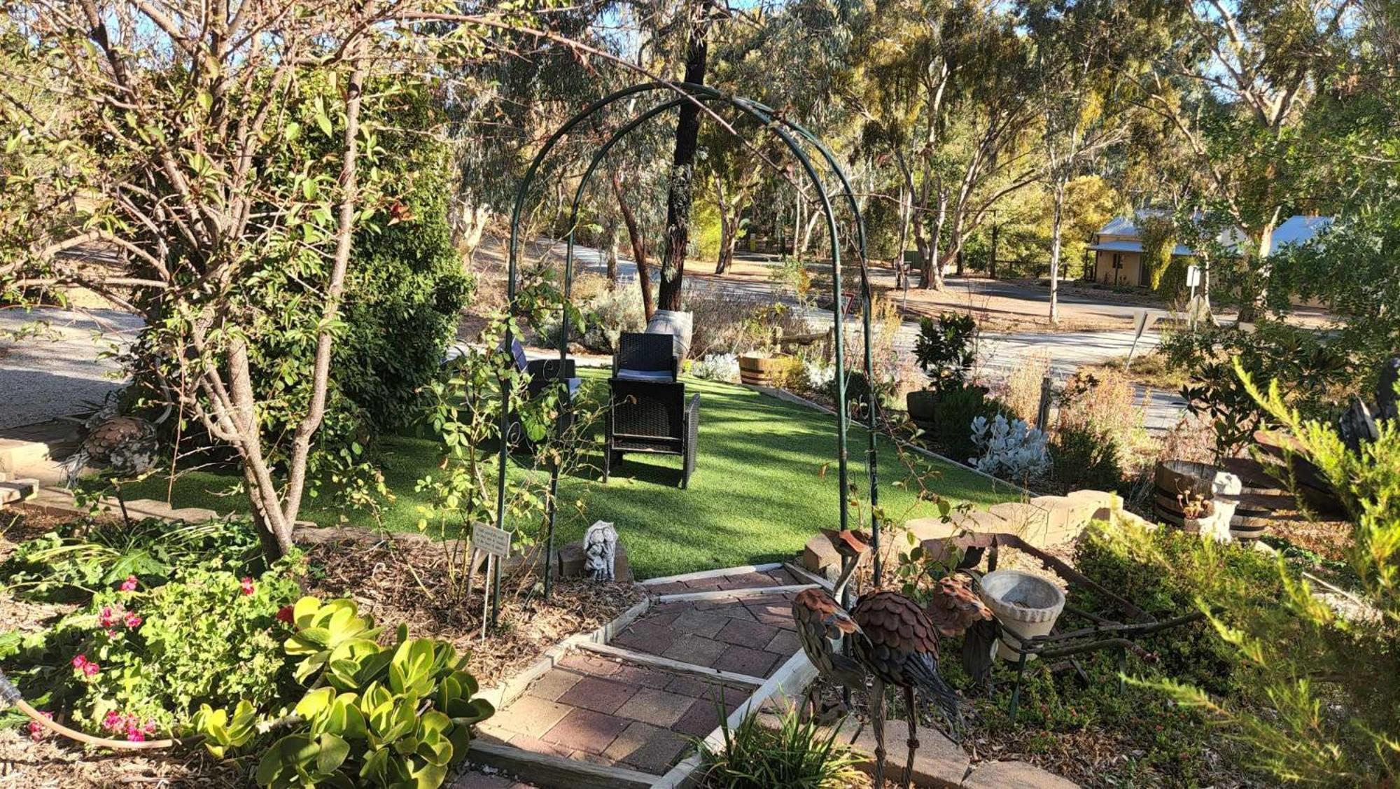 Riesling Trail & Clare Valley Cottages Екстериор снимка